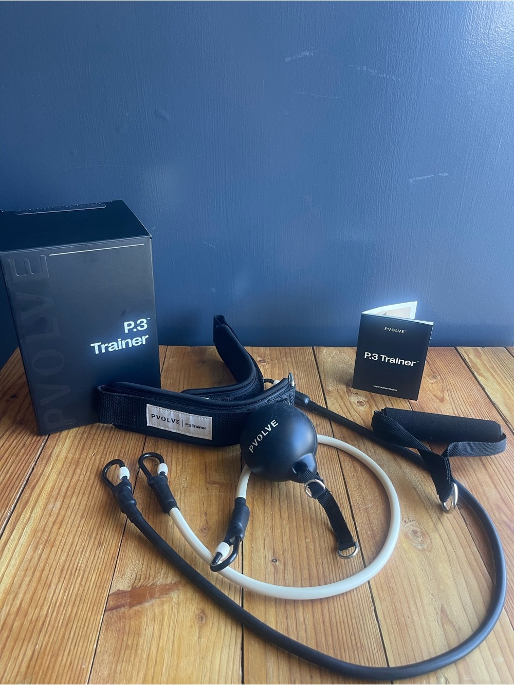P.volve P.3 Trainer Kit Black & White